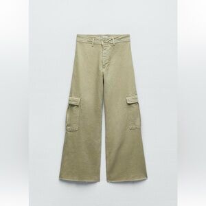 Woman’s khaki Cargo Pants